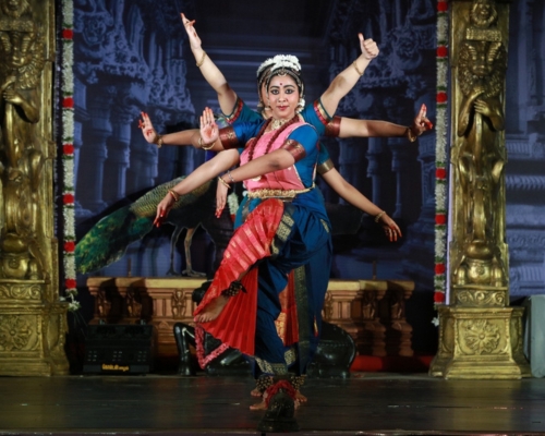 Student Spotlights-Home page-Roja kannan-Bharatha Natyalaya